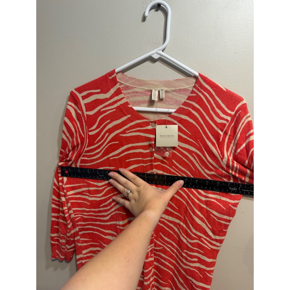 Madison Womens Coral Zebra Print Cardigan V-Neck 3/4 Sleeve Sweater Size M NEW - Picture 7 of 8